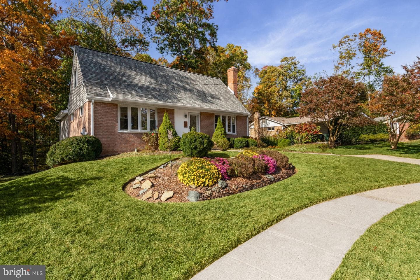 7006 Elkton Drive photo 2