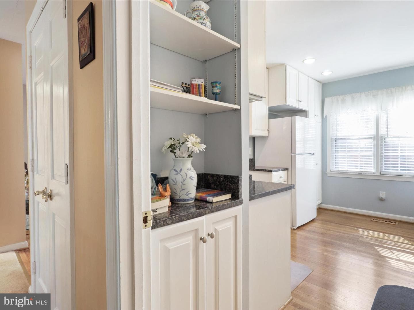 6649 Midhill Place photo 17