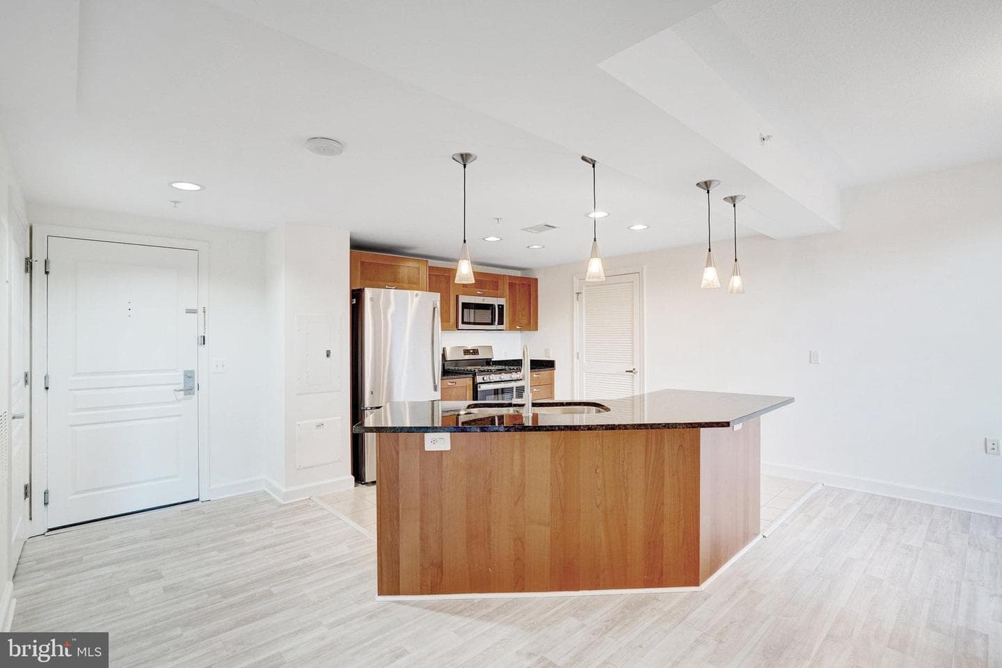 2451 Midtown Avenue #927 photo 1