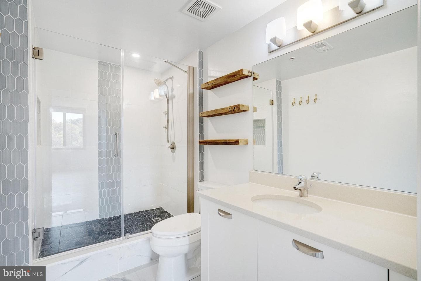 2451 Midtown Avenue #927 photo 16