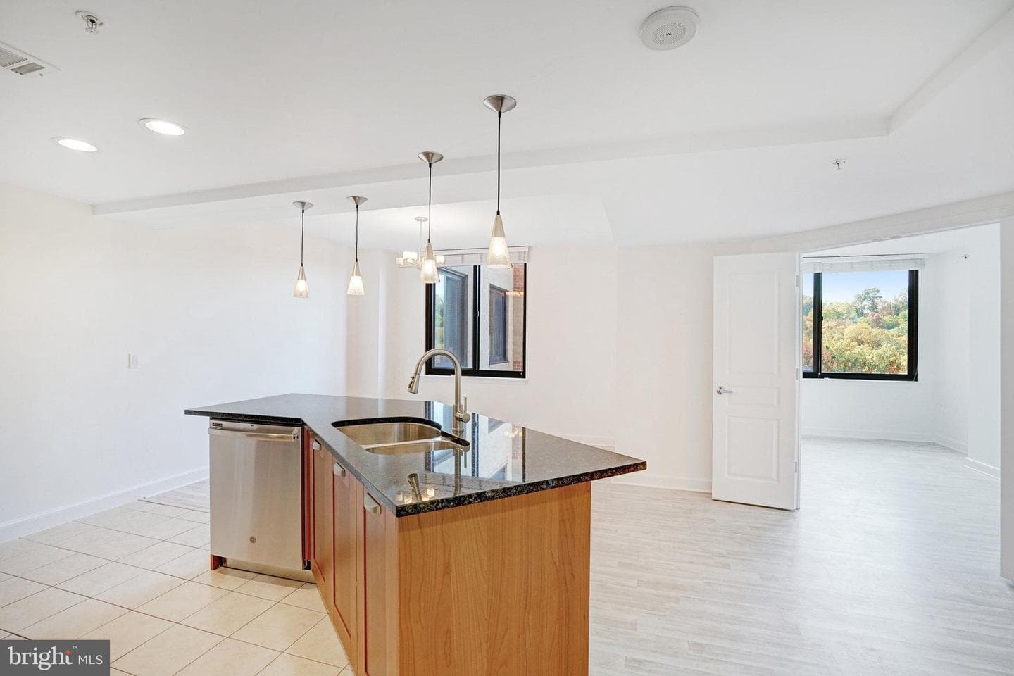 2451 Midtown Avenue #927 photo 6