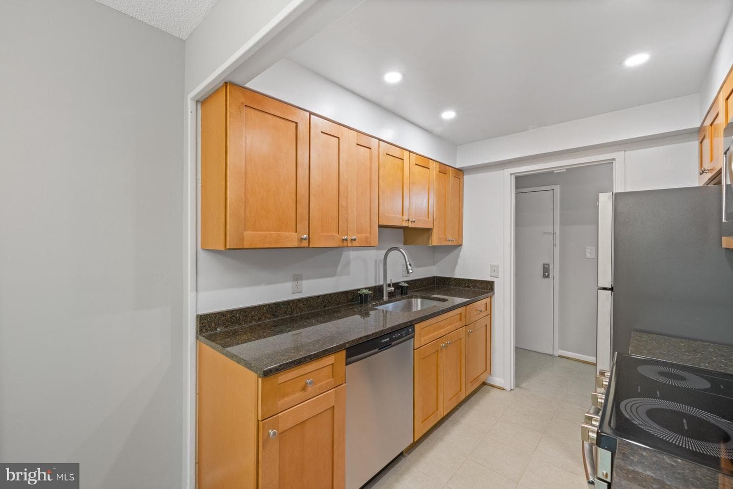 2233 Castle Rock Square #11c photo 4