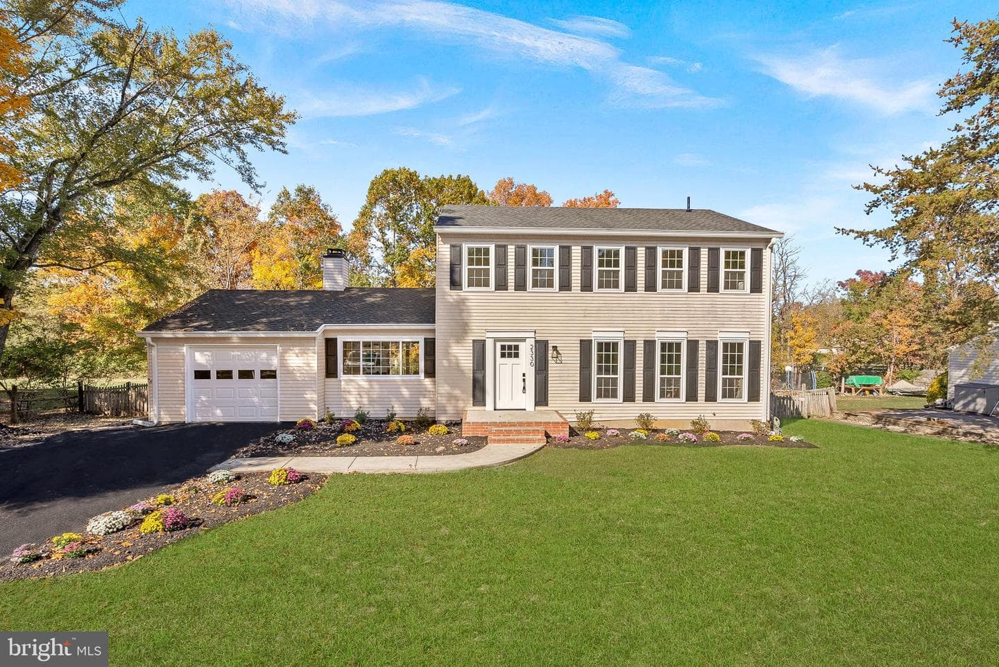 2330 Archdale Road photo 2
