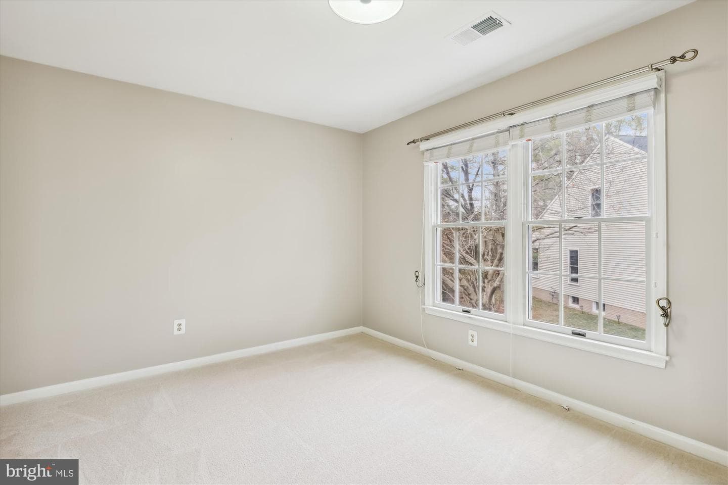 9322 Braymore Circle photo 27