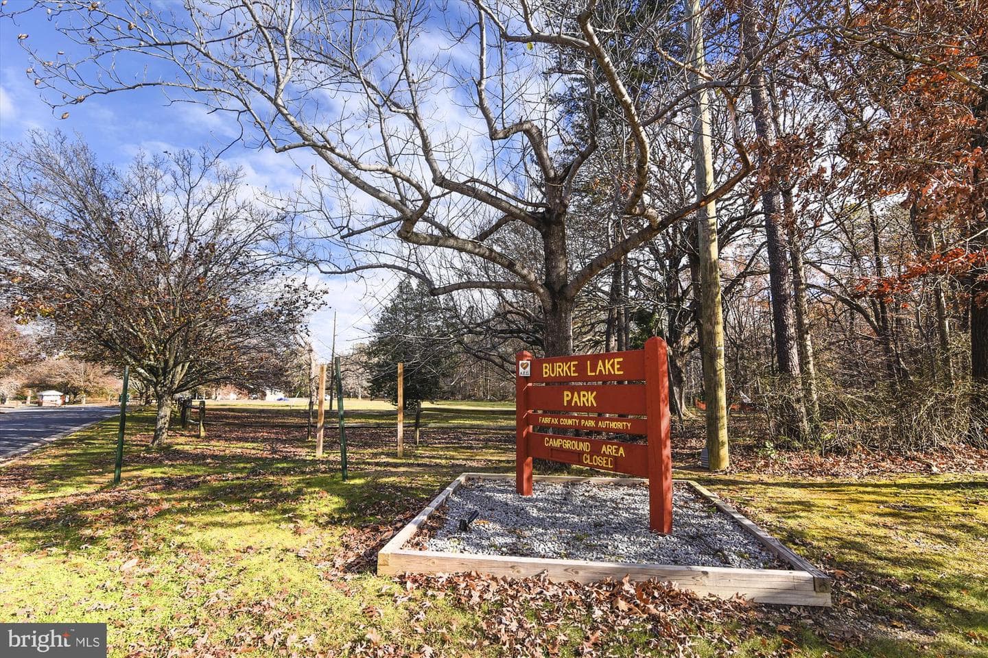 9322 Braymore Circle photo 58