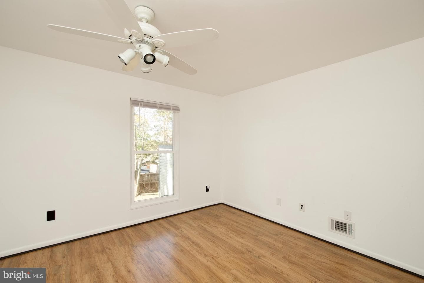 4118 Galesbury Lane photo 17