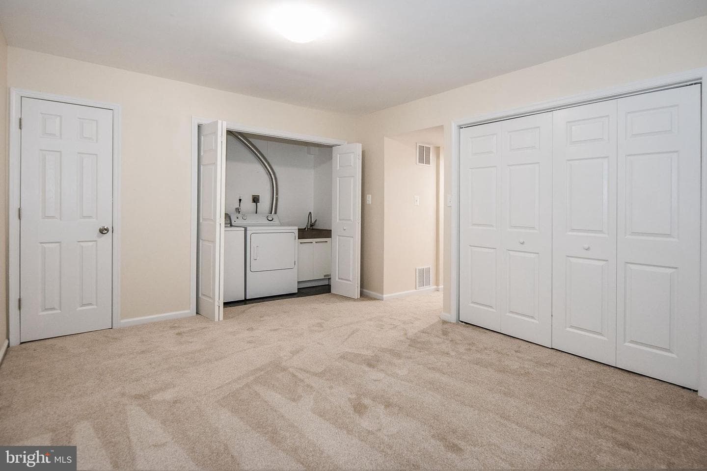 5008 Head Court photo 22