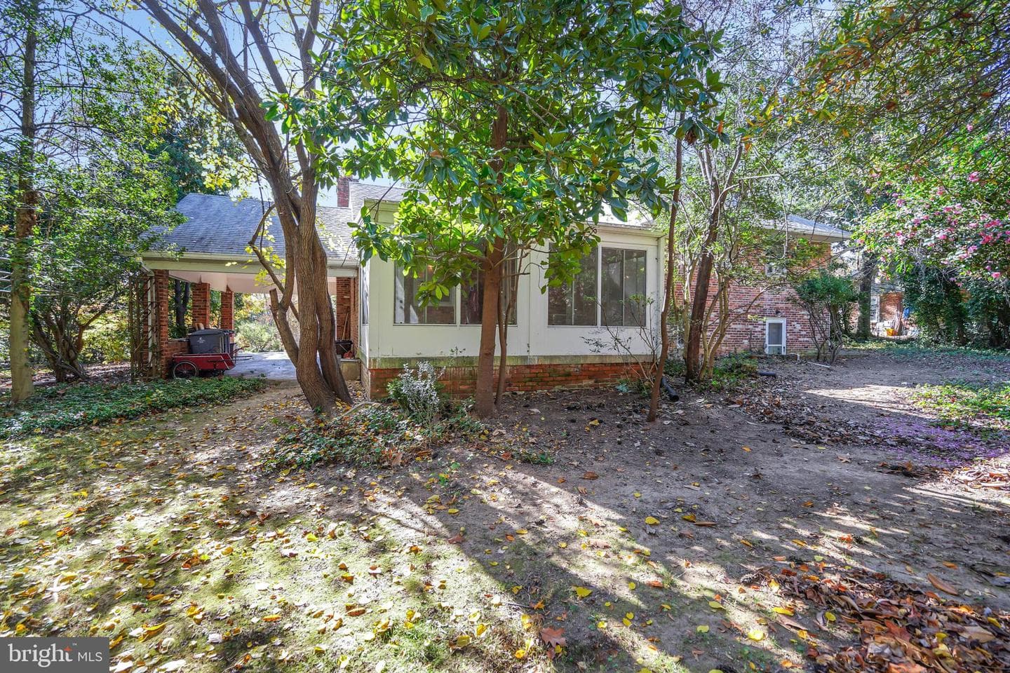 6420 Sleepy Ridge Road photo 4