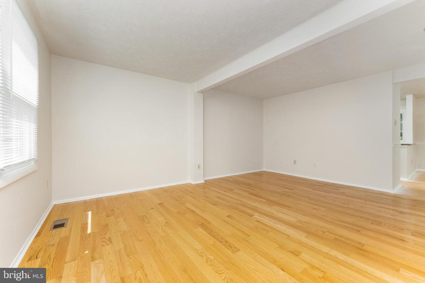 8062 Donegal Lane photo 6