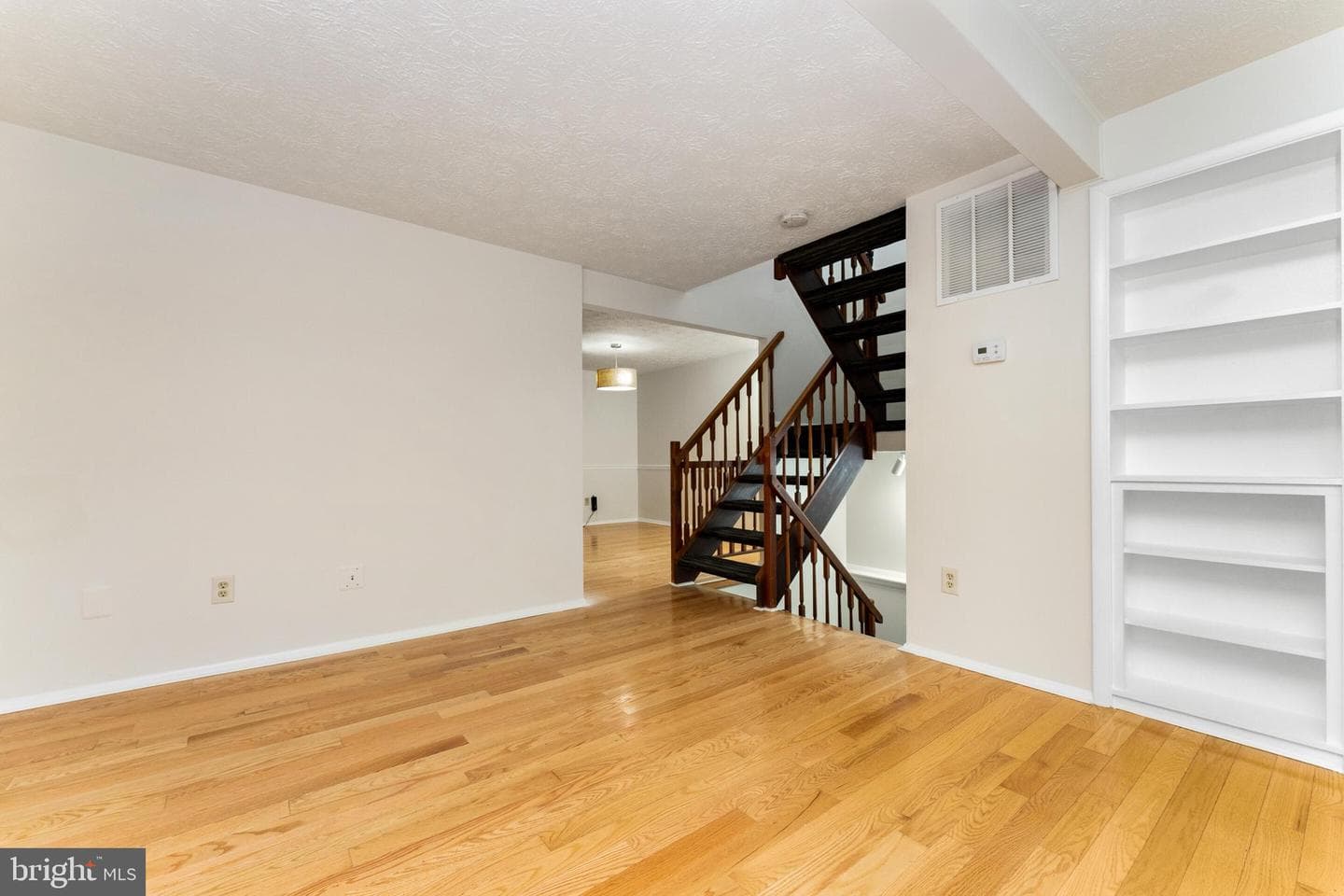 8062 Donegal Lane photo 8