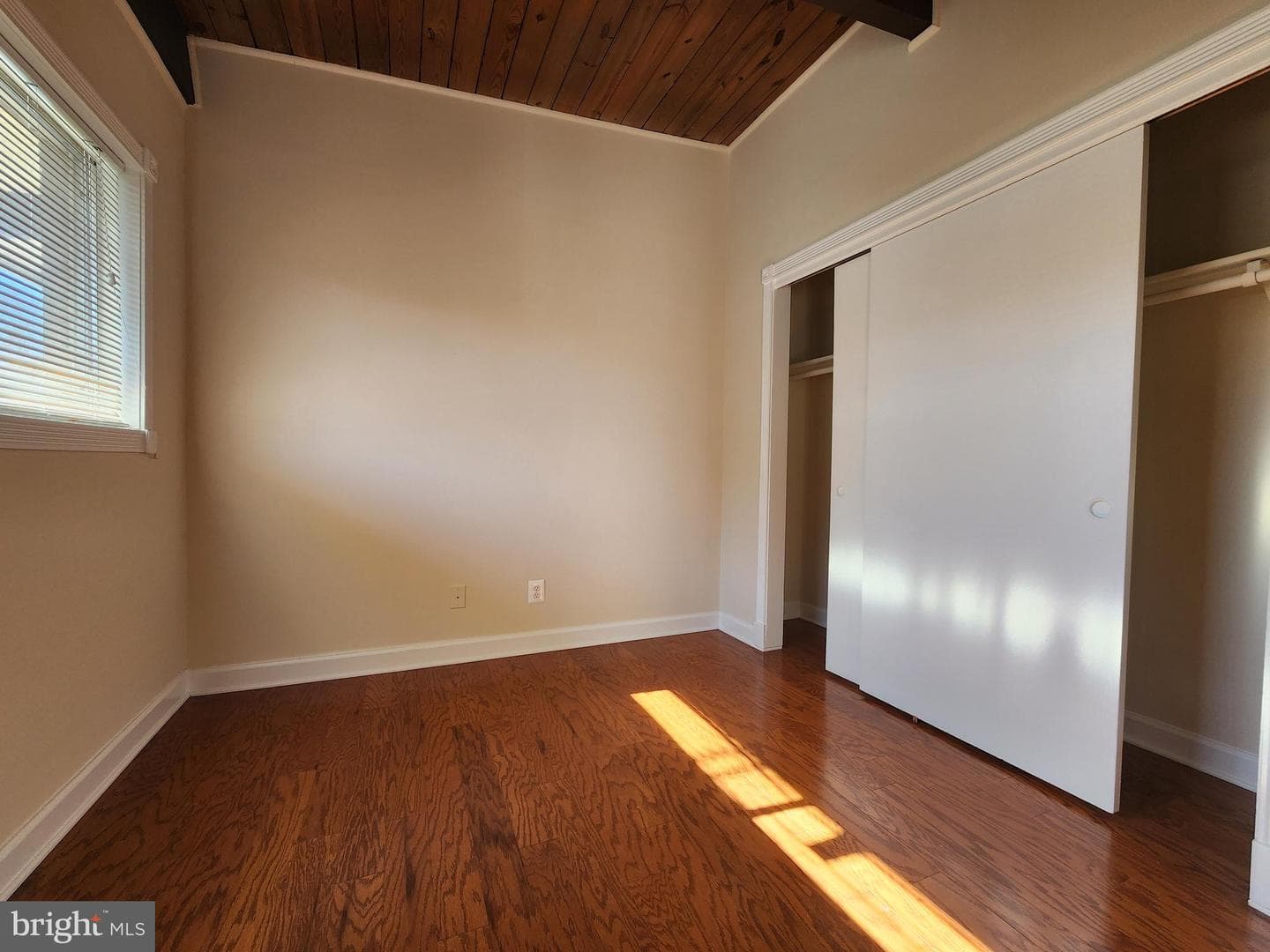 4905 Americana Drive #4905h photo 14