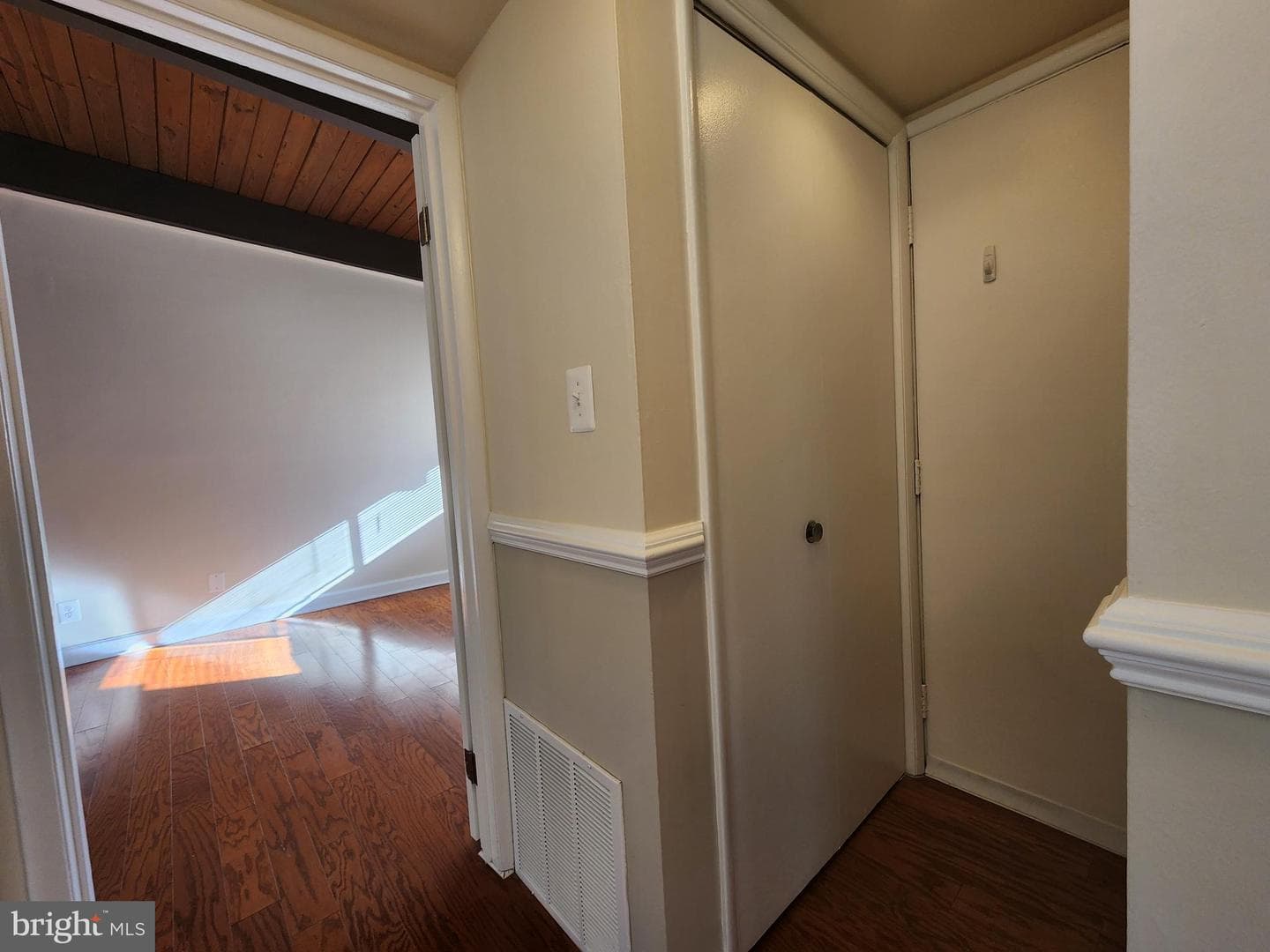 4905 Americana Drive #4905h photo 17