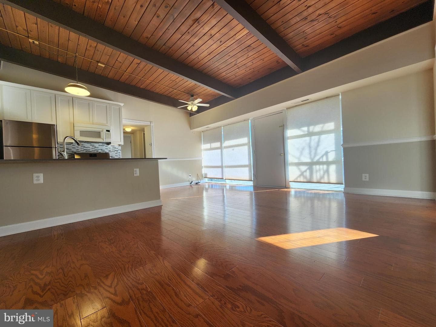 4905 Americana Drive #4905h photo 2