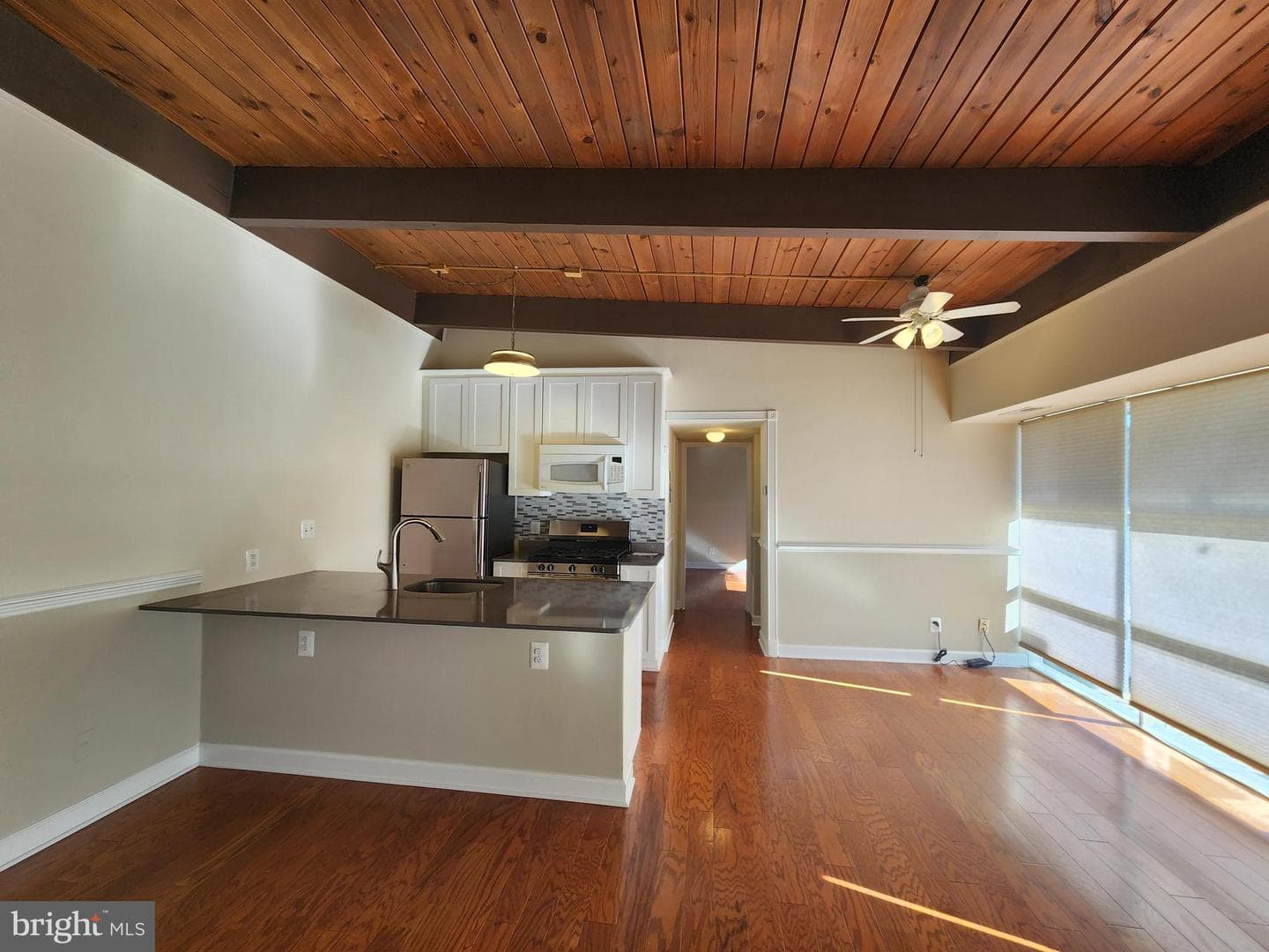 4905 Americana Drive #4905h photo 3