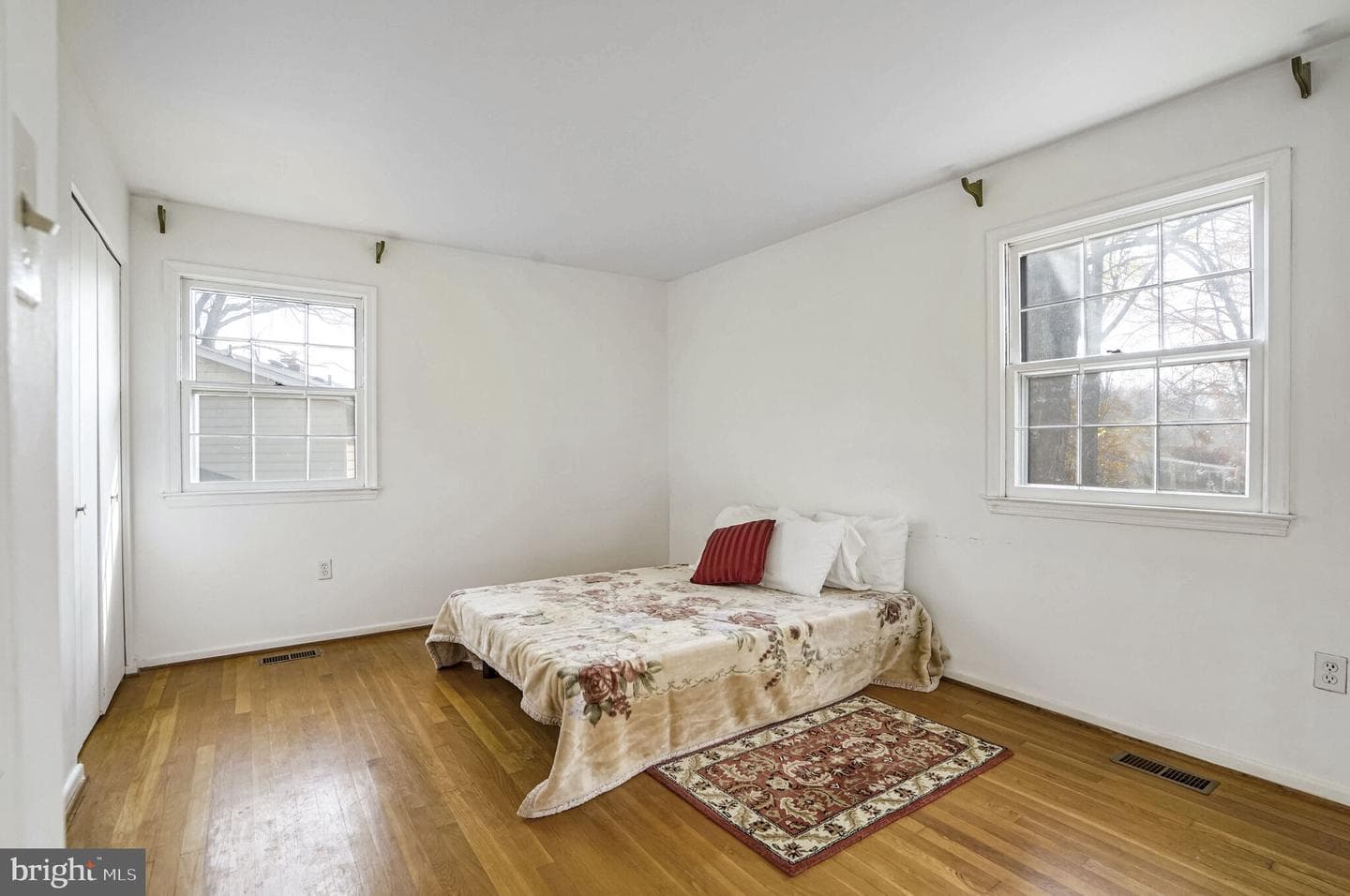 8303 Lee Lane photo 10