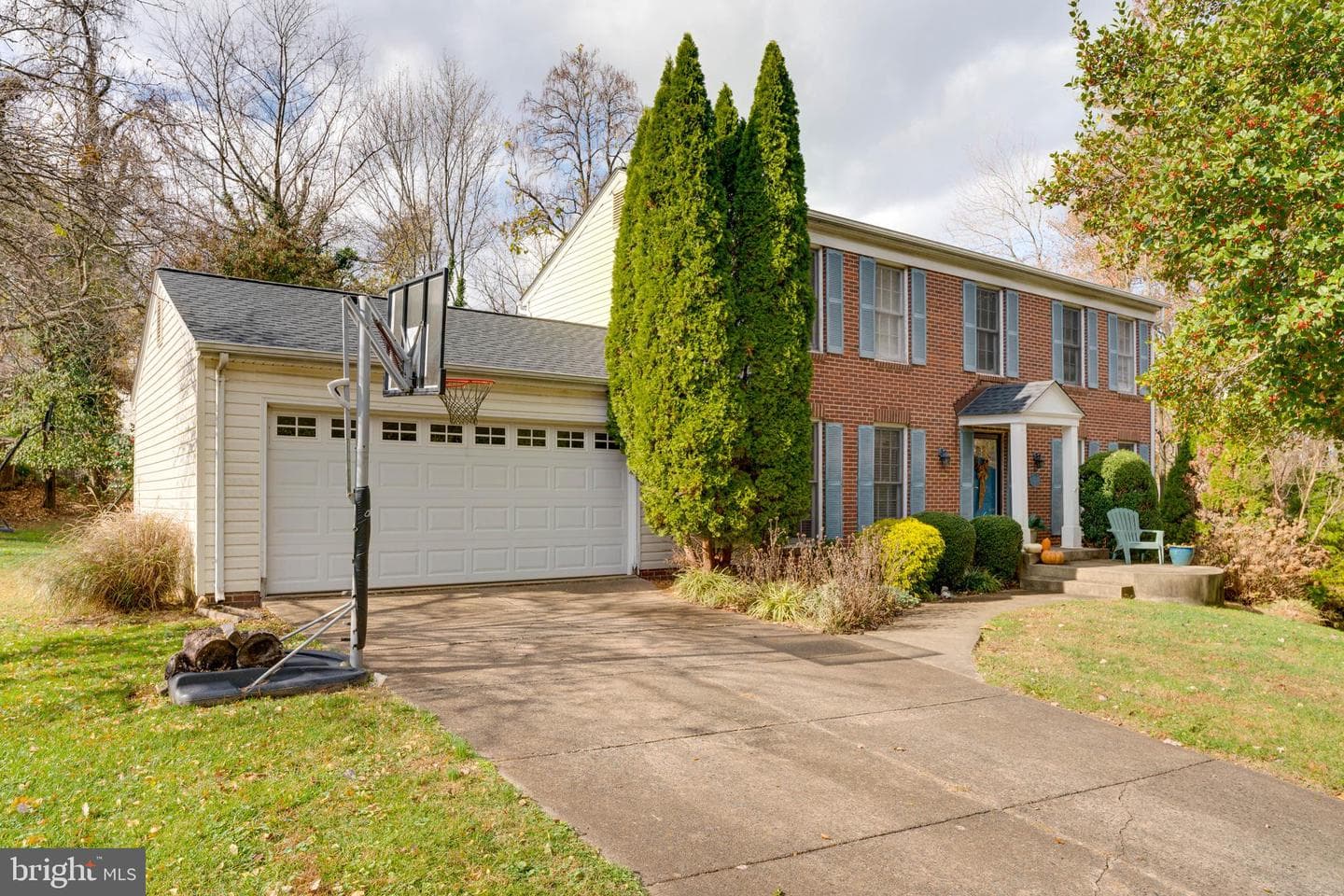 9723 Counsellor Drive photo 2