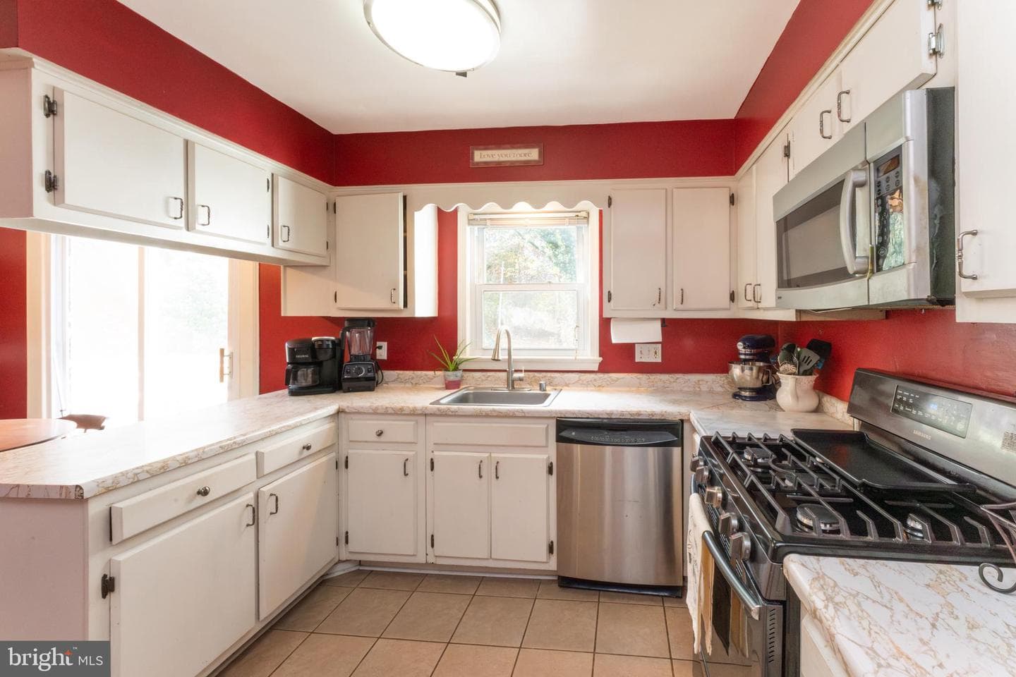 9723 Counsellor Drive photo 6