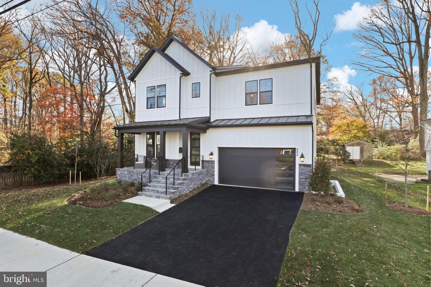 202 Harmony Drive SW photo 3