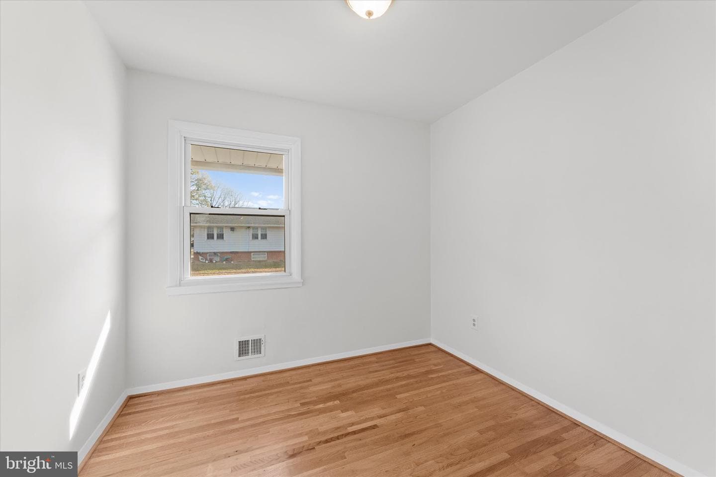 7407 Fairchild Drive photo 24