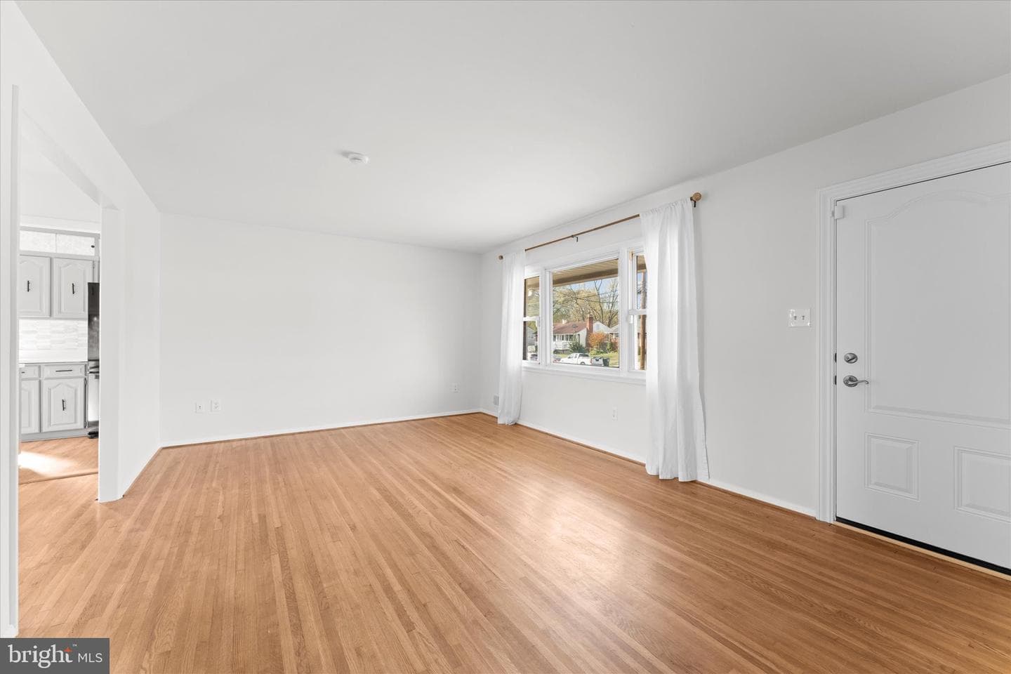 7407 Fairchild Drive photo 4