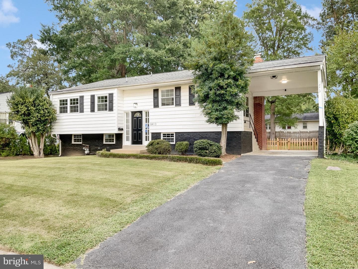 8413 Wagon Wheel Road photo 1
