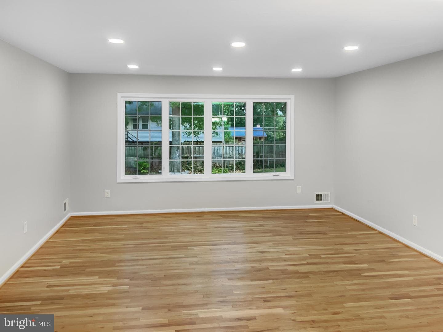 8413 Wagon Wheel Road photo 3