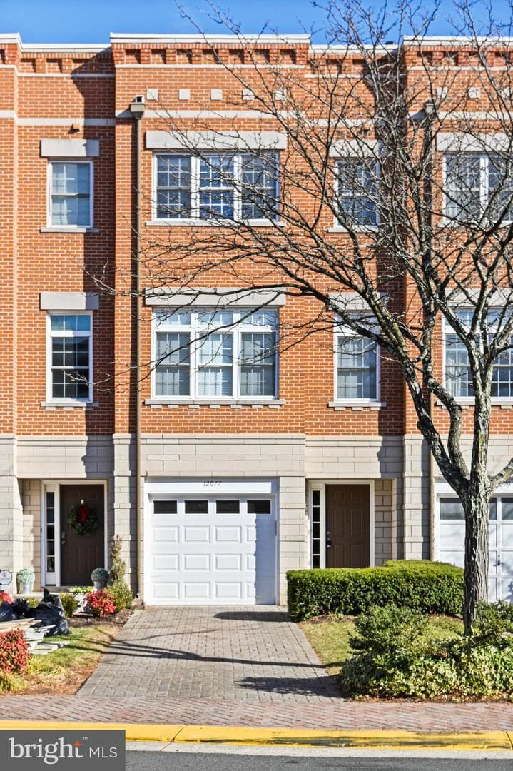 12077 Chancery Station Circle photo 2