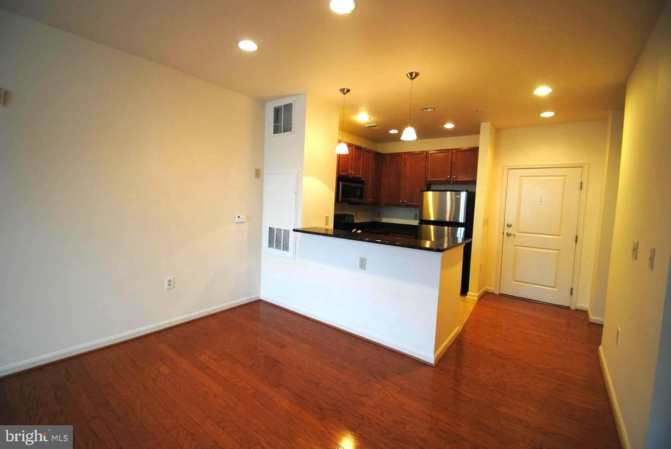 2665 Prosperity Avenue #210 photo 5