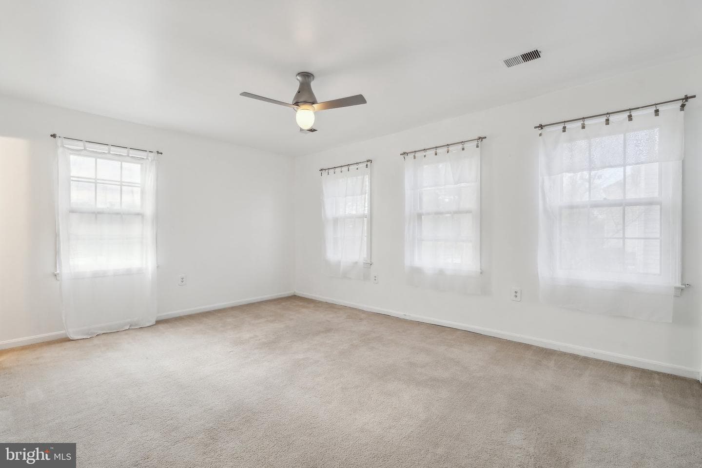 5515 Lakewhite Court photo 10