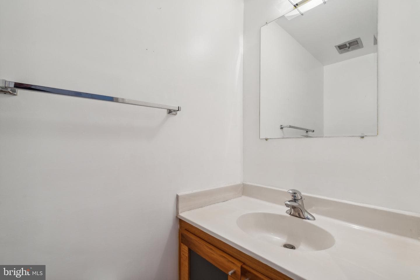 5515 Lakewhite Court photo 8