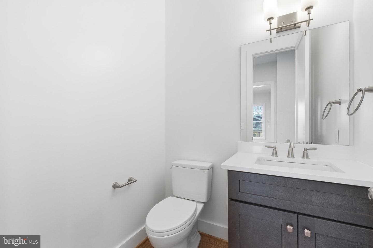 7631 Lisle Avenue photo 28