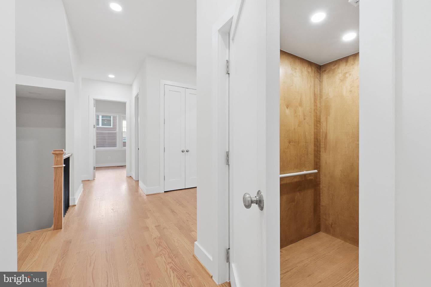 7631 Lisle Avenue photo 58