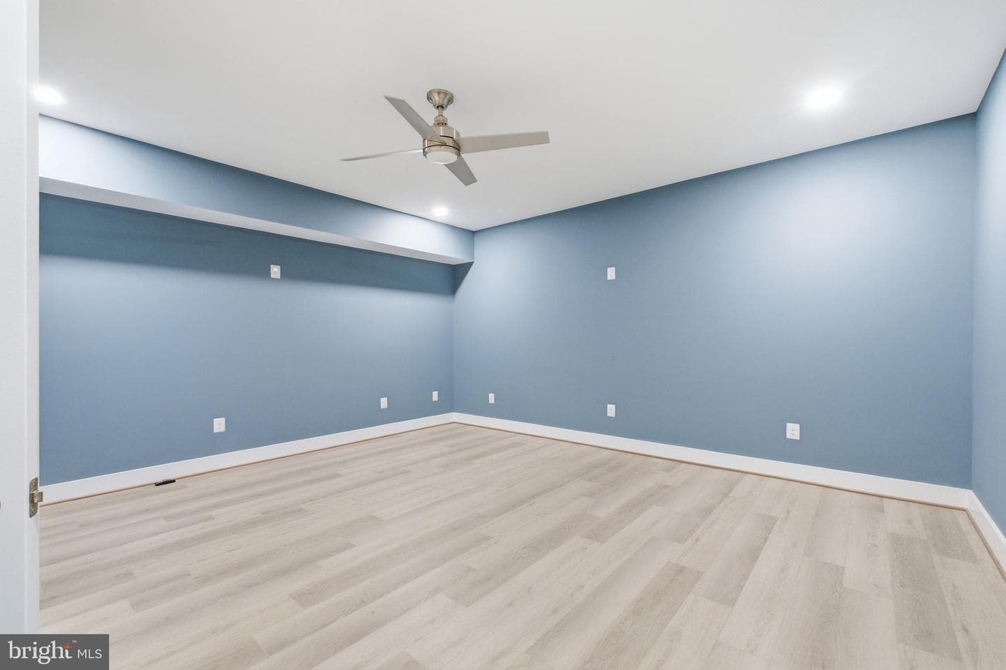 7631 Lisle Avenue photo 62