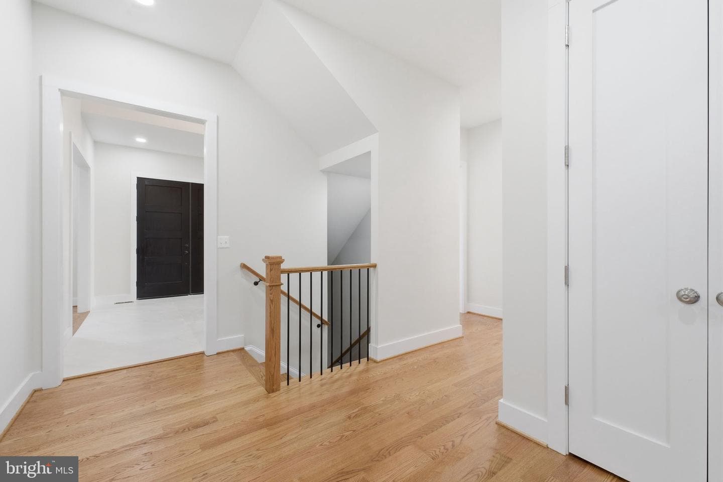 7631 Lisle Avenue photo 64