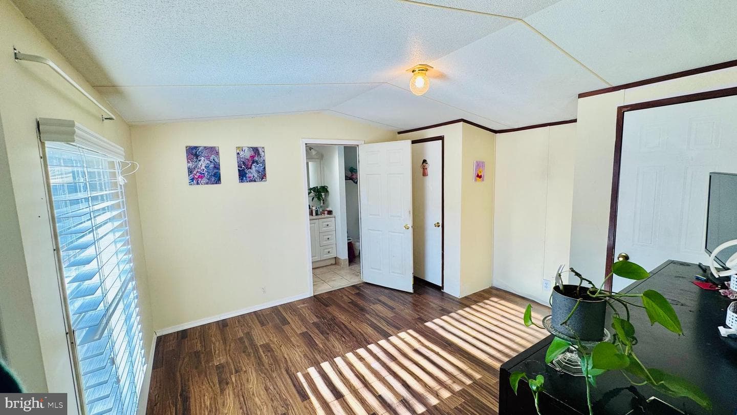 3464 Audubon Ave photo 12