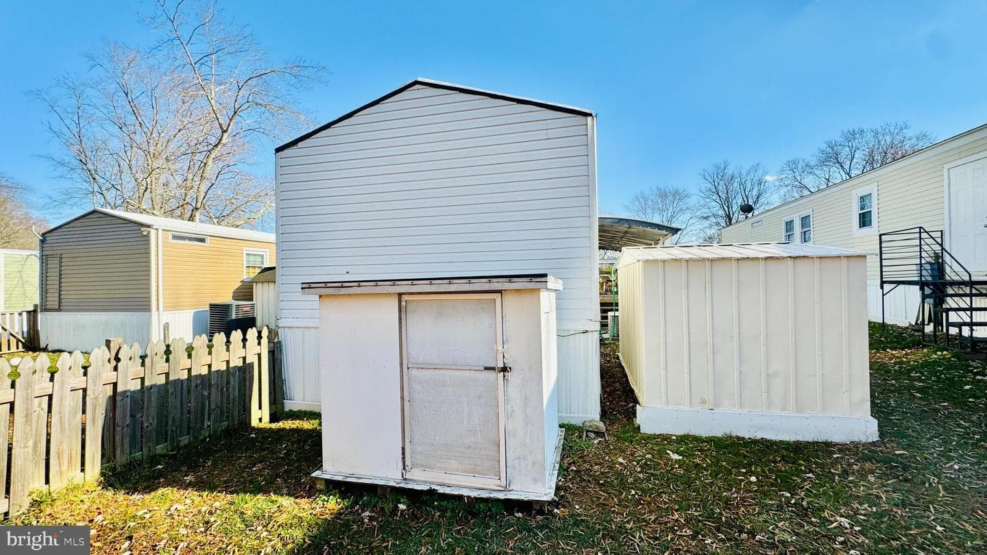 3464 Audubon Ave photo 4