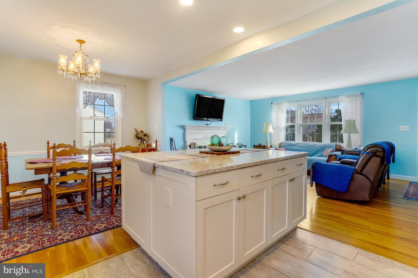 6930 Essex Avenue photo 9