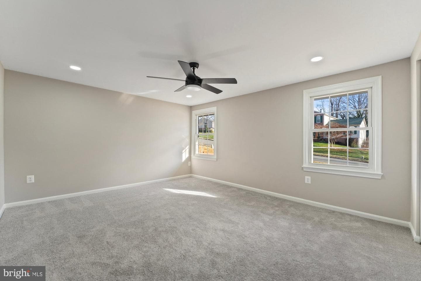 8018 Lake Pleasant Drive photo 15