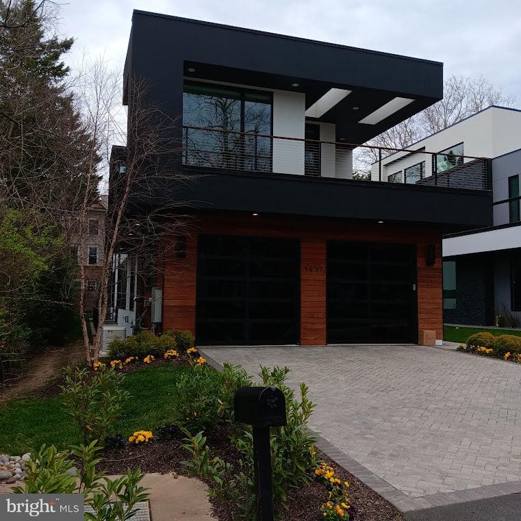 6330 Cross Street, Mclean