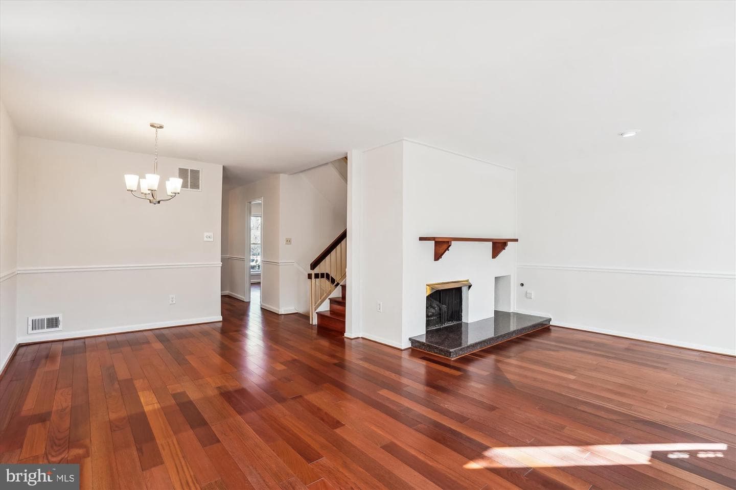 1741 Cy Court photo 11