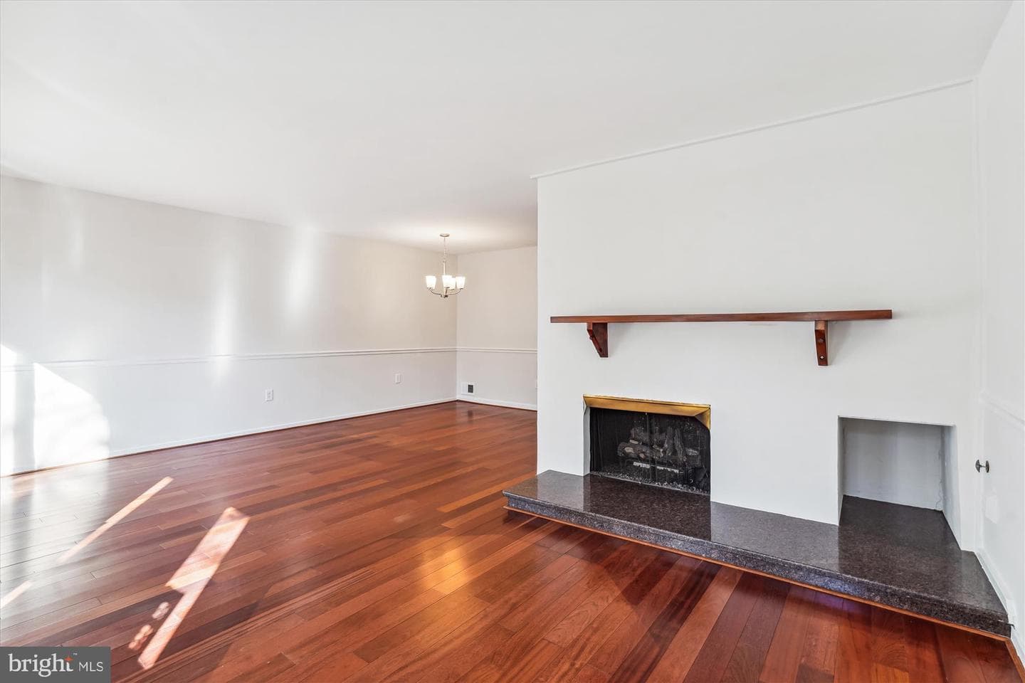 1741 Cy Court photo 12