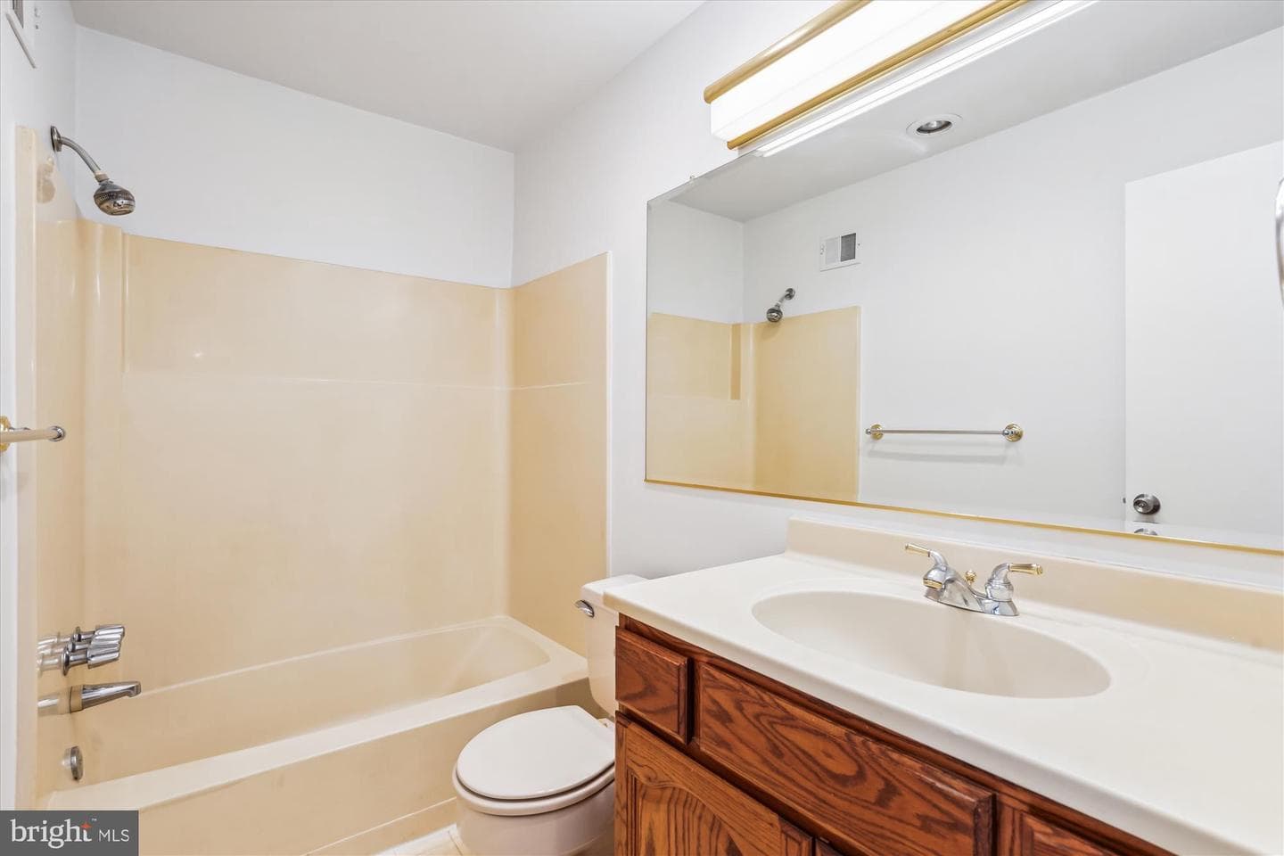 1741 Cy Court photo 21