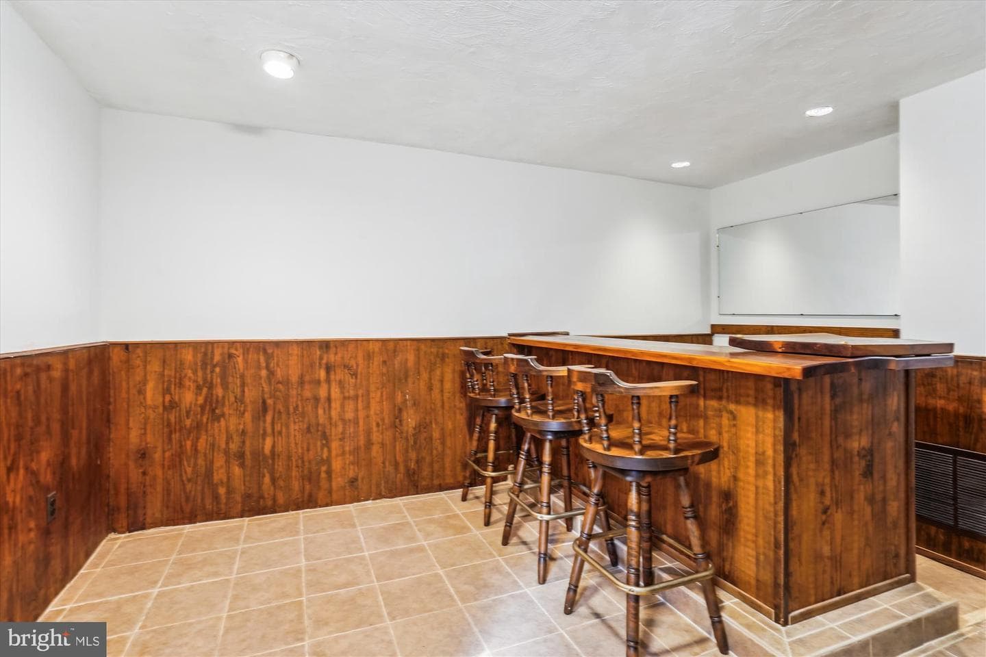 1741 Cy Court photo 28
