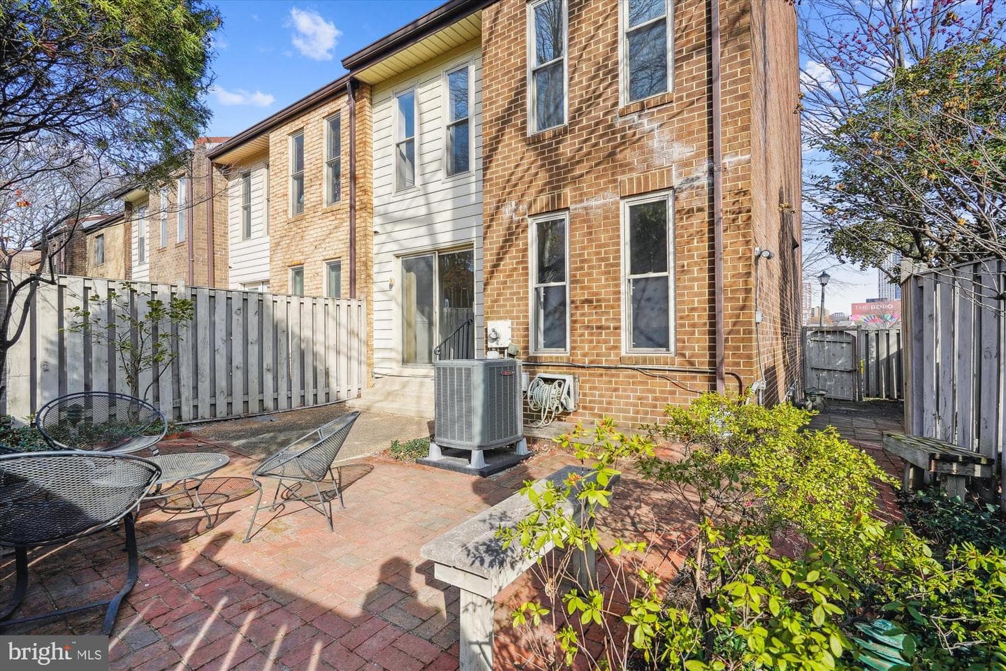 1741 Cy Court photo 36