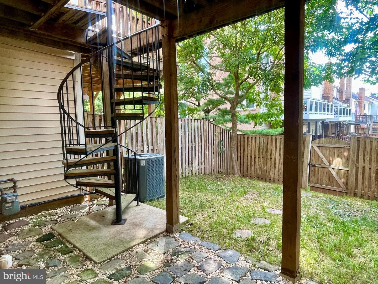 5144 Woodford Drive photo 23