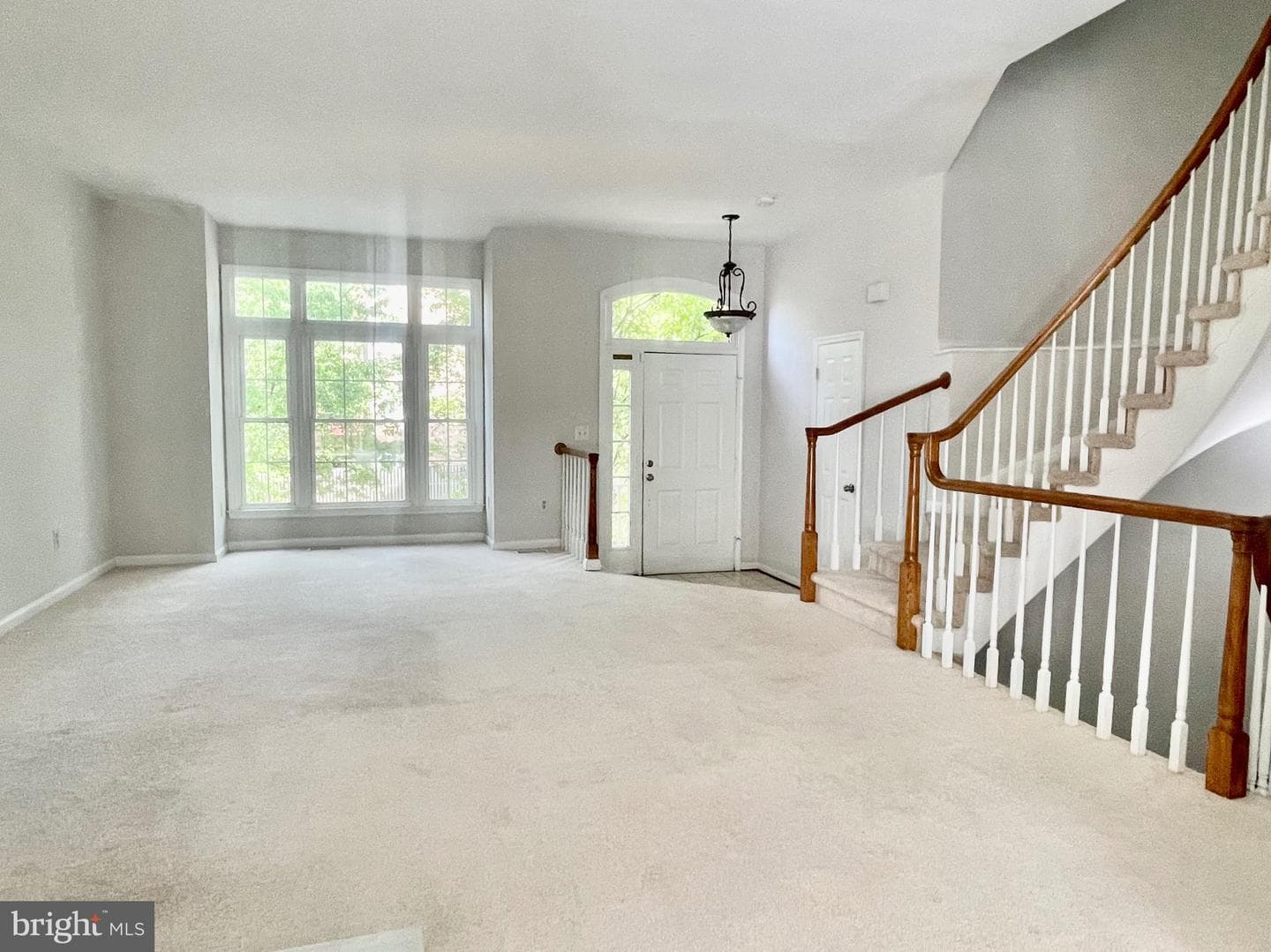 5144 Woodford Drive photo 4