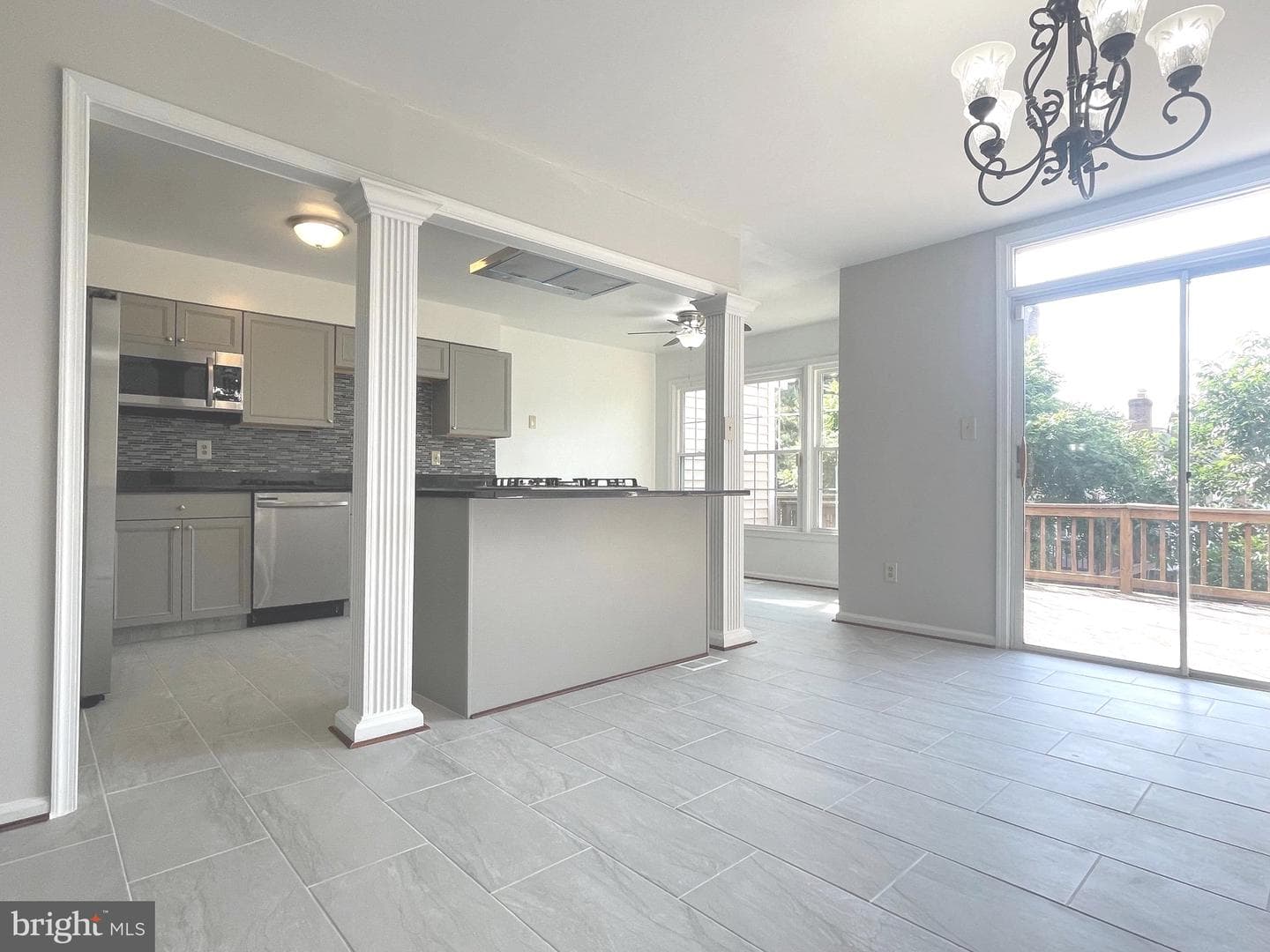 5144 Woodford Drive photo 9