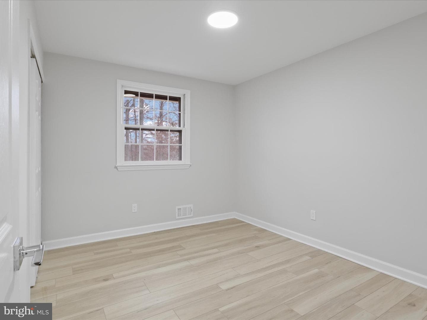 6815 Maplecrest Drive photo 23