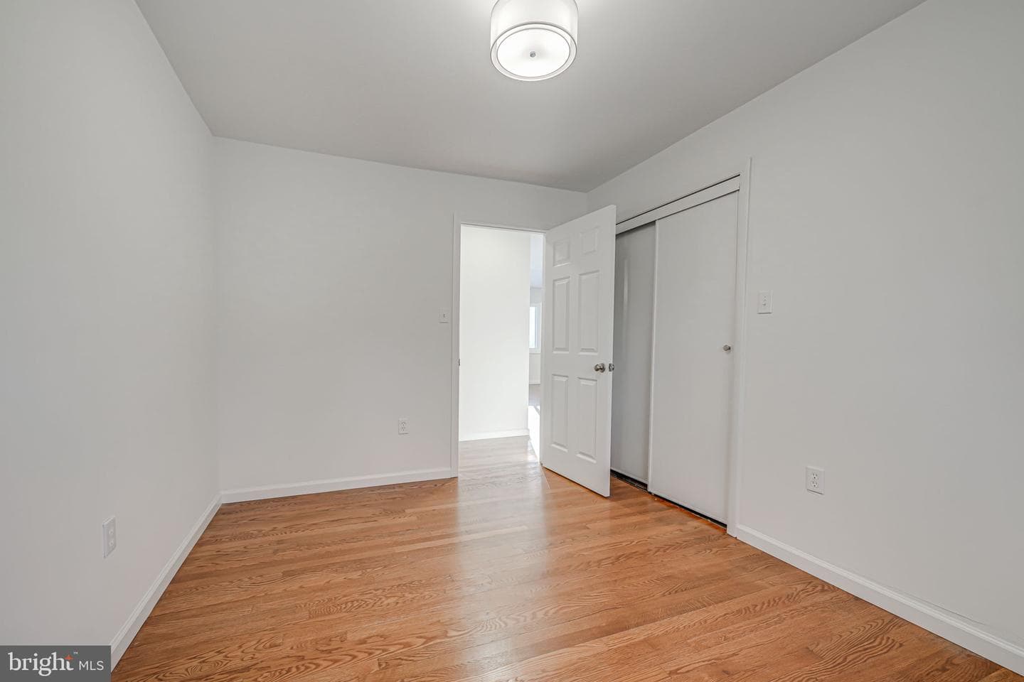8709 Millbrook Place photo 19