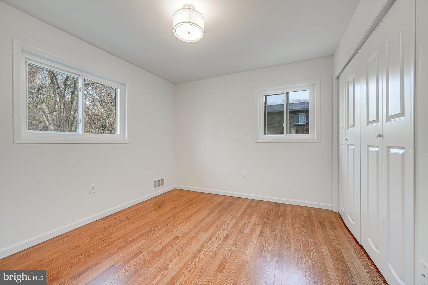 8709 Millbrook Place photo 20